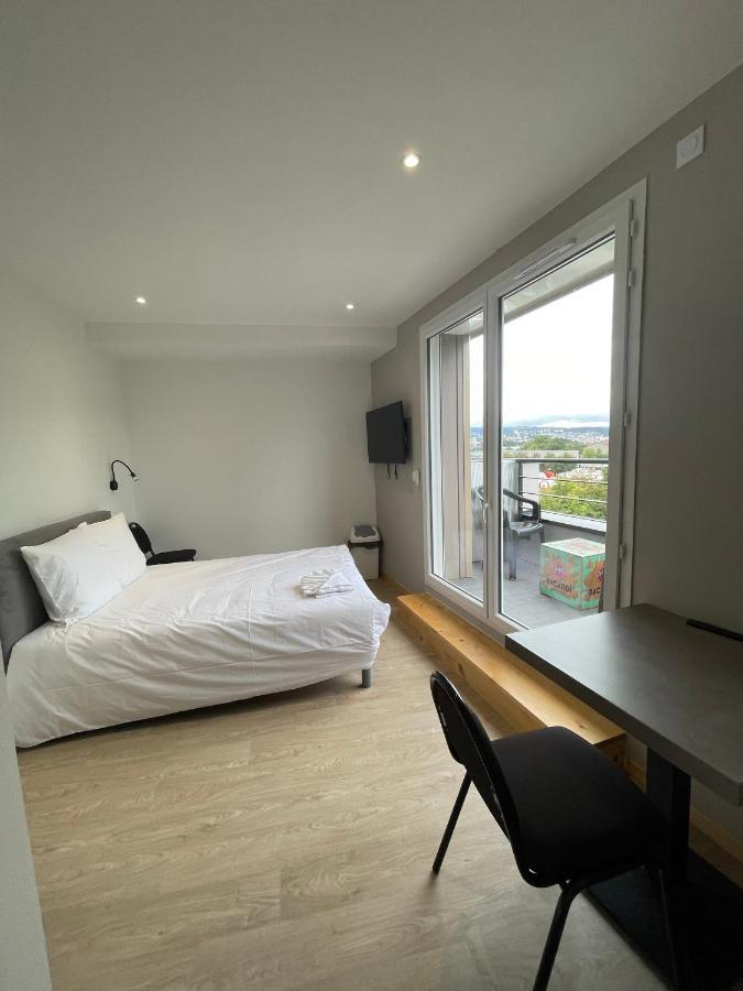 Le Salvador - Appart'Hotel De 18M2 A 44M2 La Talaudiere Exterior photo