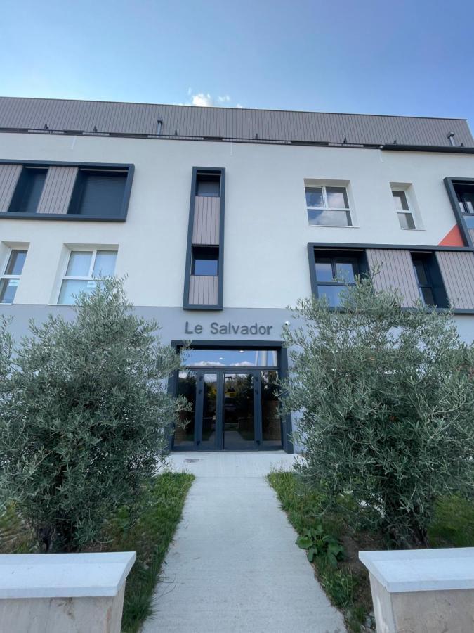 Le Salvador - Appart'Hotel De 18M2 A 44M2 La Talaudiere Exterior photo