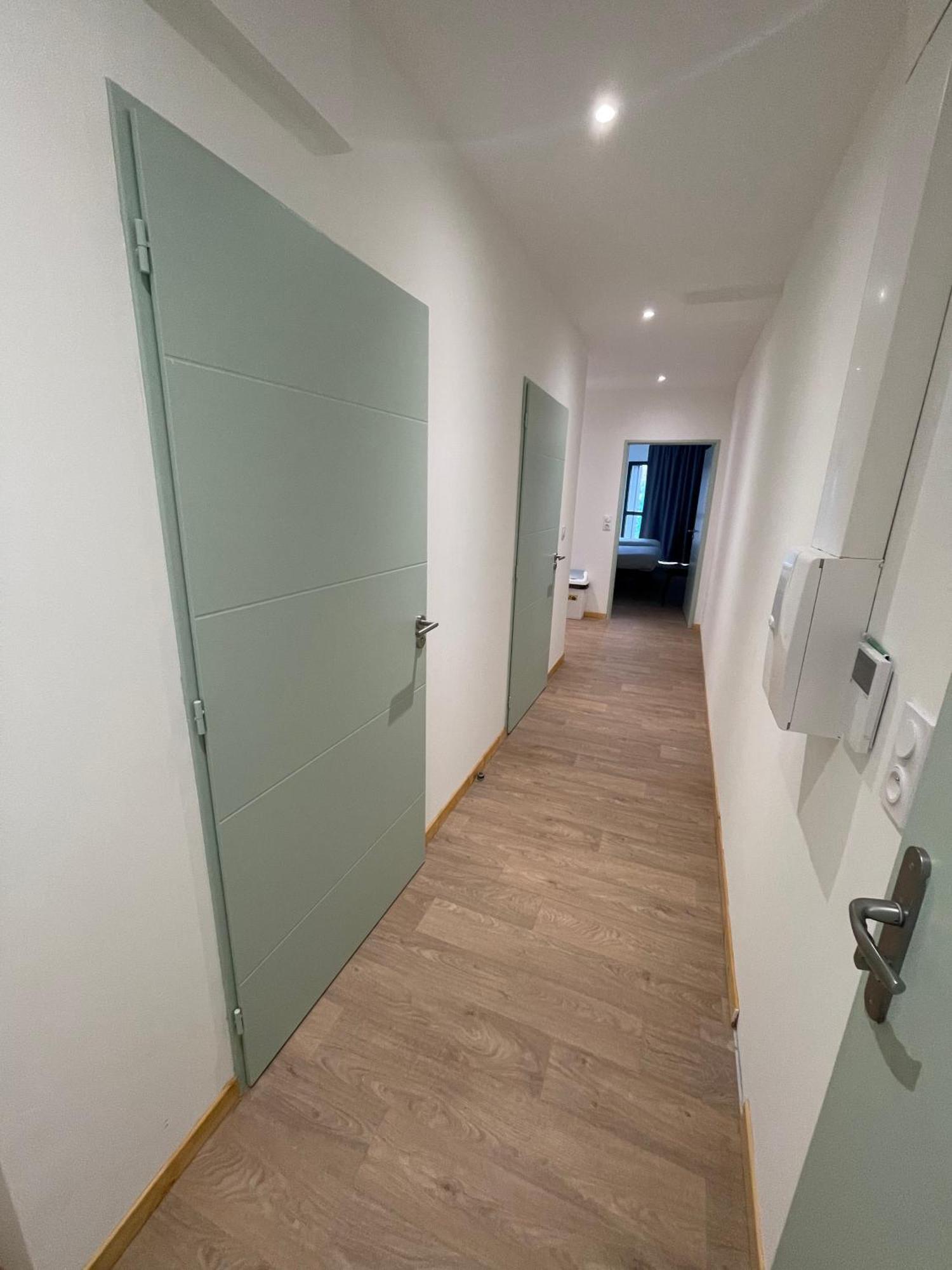 Le Salvador - Appart'Hotel De 18M2 A 44M2 La Talaudiere Exterior photo